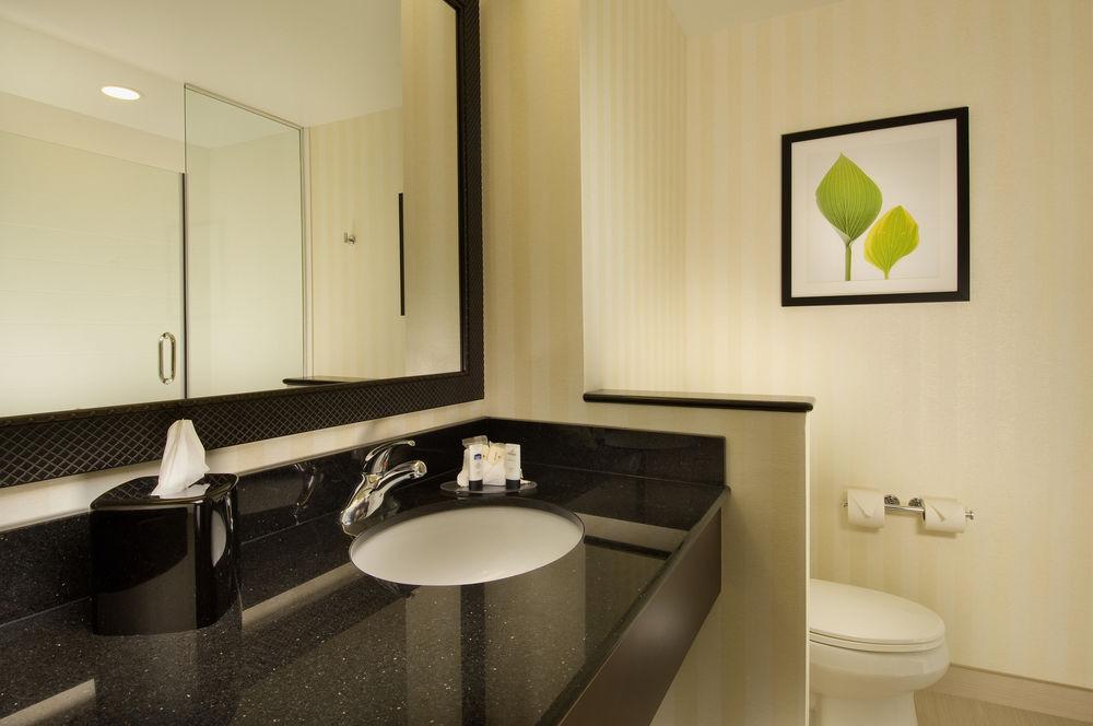 Fairfield Inn & Suites Baltimore BWI Airport Линтикъм Екстериор снимка