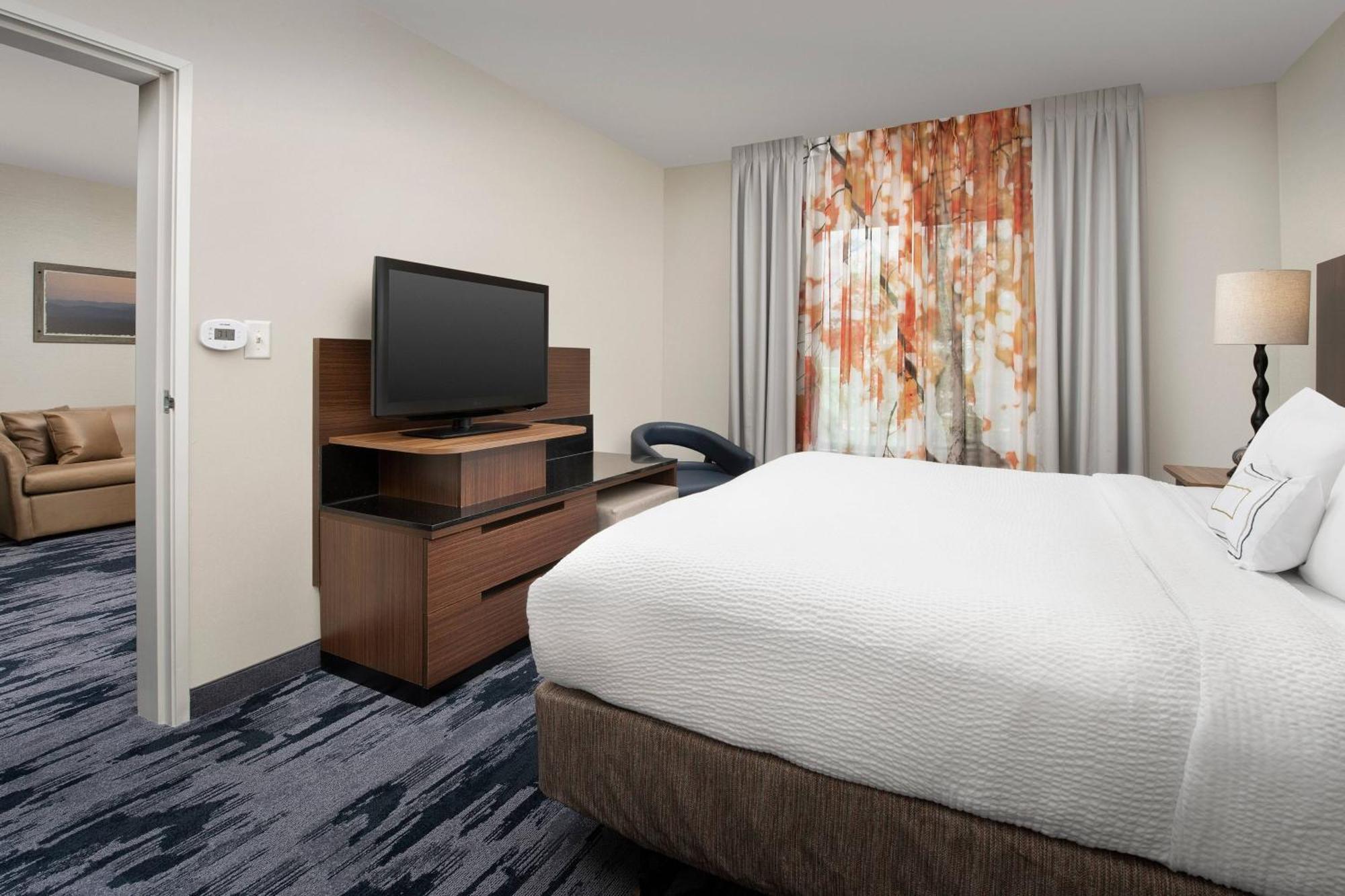 Fairfield Inn & Suites Baltimore BWI Airport Линтикъм Екстериор снимка