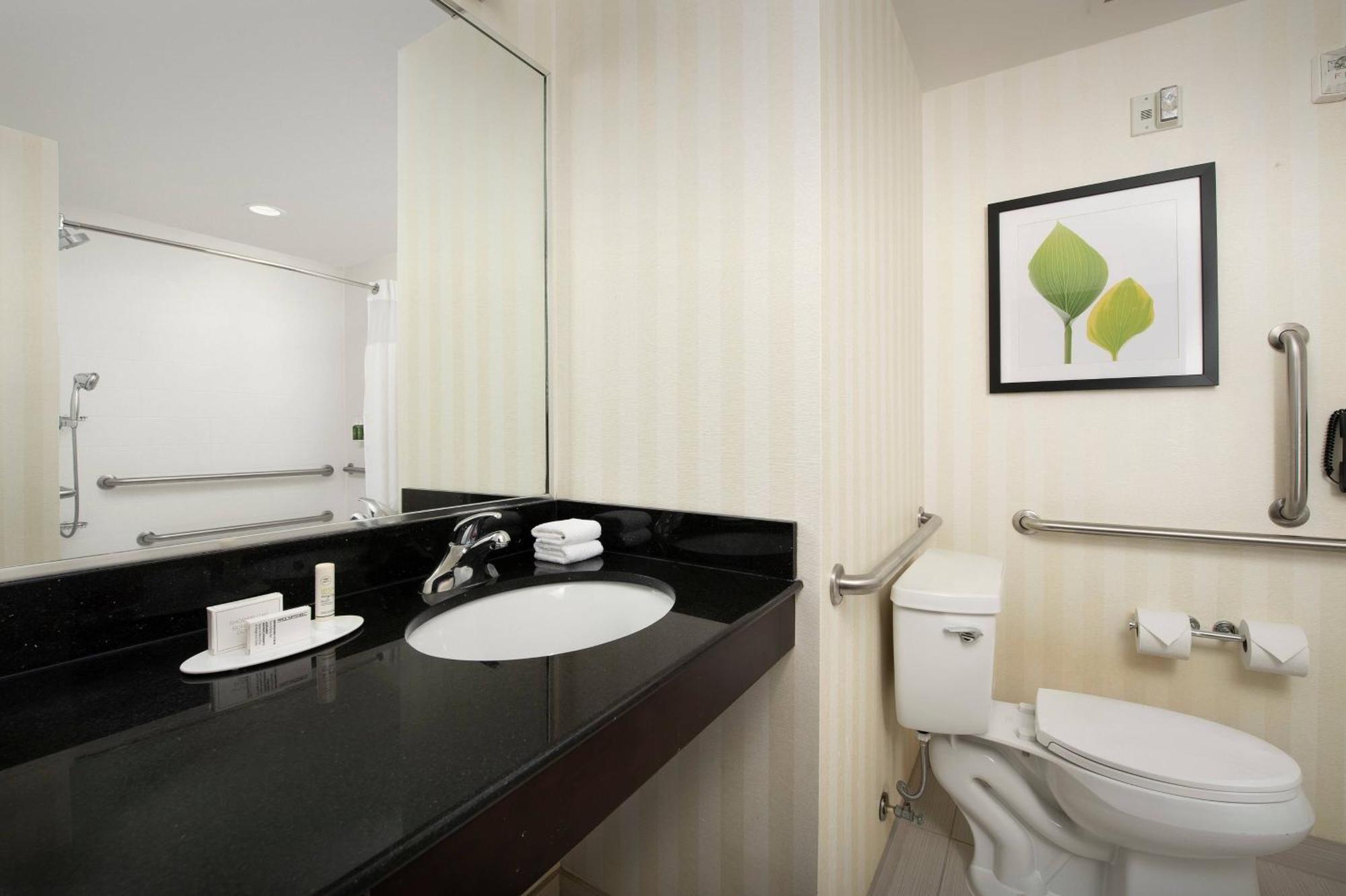 Fairfield Inn & Suites Baltimore BWI Airport Линтикъм Екстериор снимка